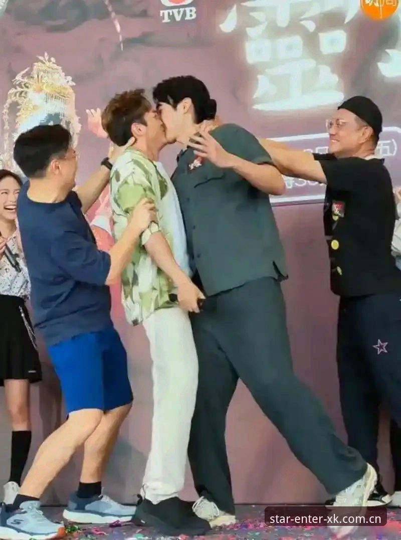 墨男男拥吻照爆红背后，一场体育赛场外的LGBTQ+变革深度评测